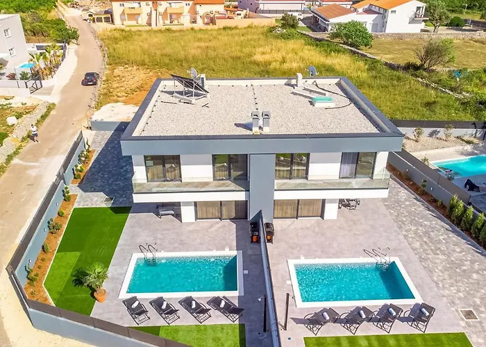 Villa Maestral