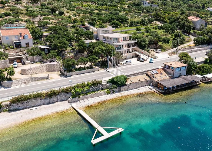 Awesome Home In Zaton