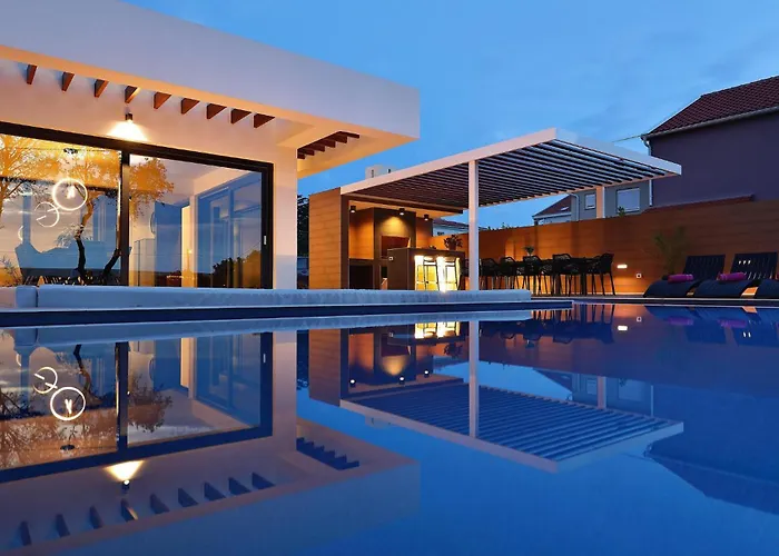 Villa Royal Sunset
