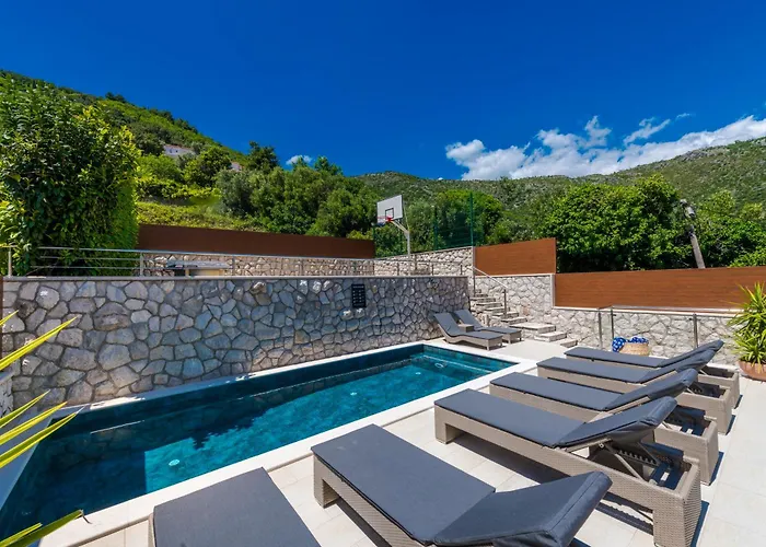 Vacation Home With Private Heated Pool