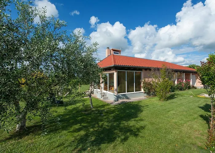 Holiday Home Frankie Paradise